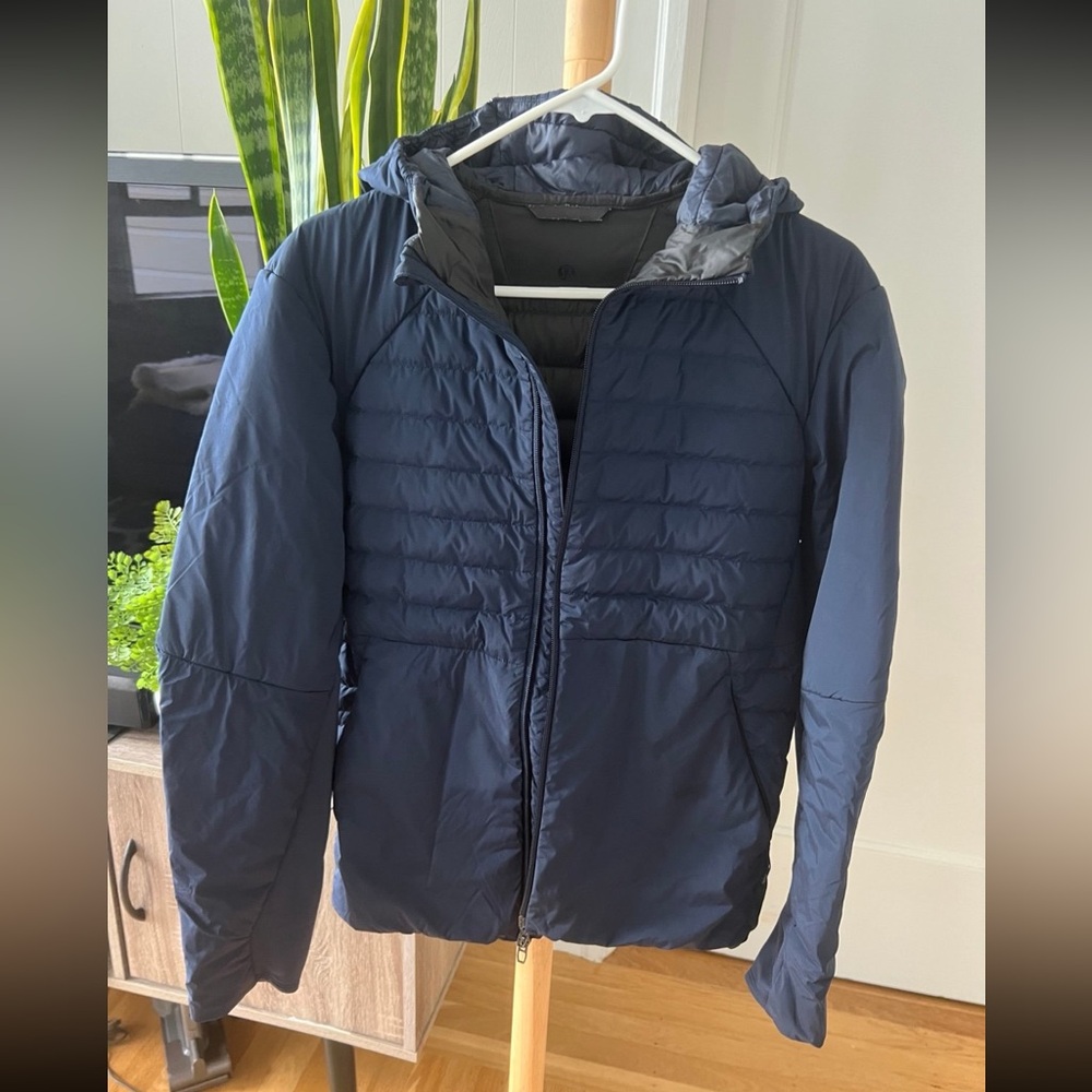 Lululemon down for it all hoodie puffer coat